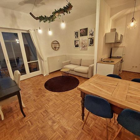 Wohnen Im Gruenen Apartment Graz Bagian luar foto